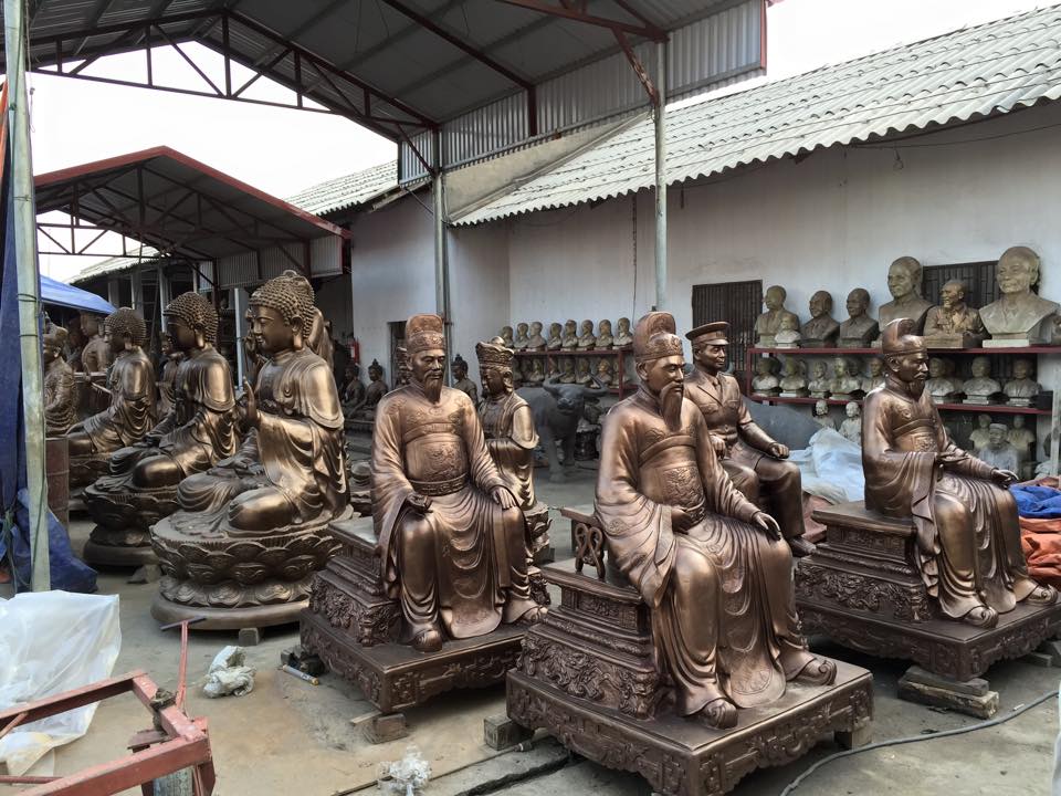 Addresses selling prestigious and cheap bronze gifts in Hanoi 2