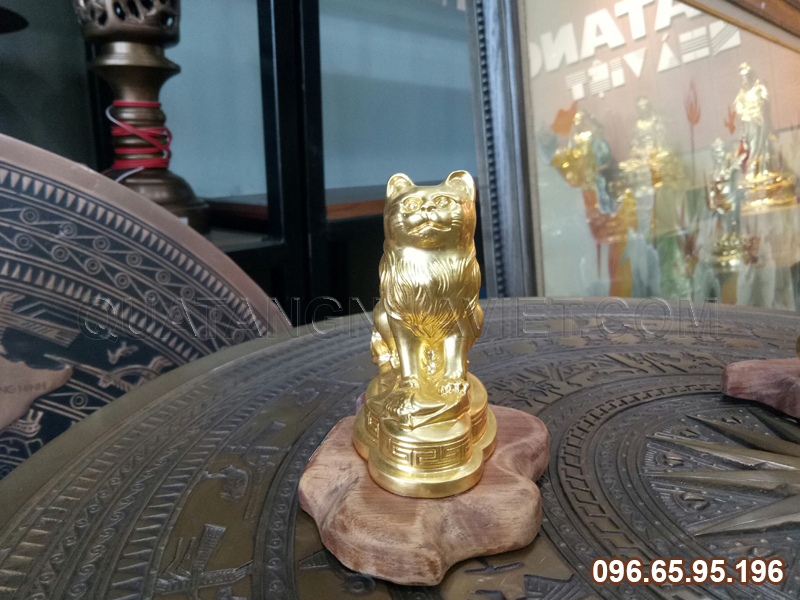 Tượng mèo đồng phong thủy thếp vàng 24k cỡ nhỏ 2